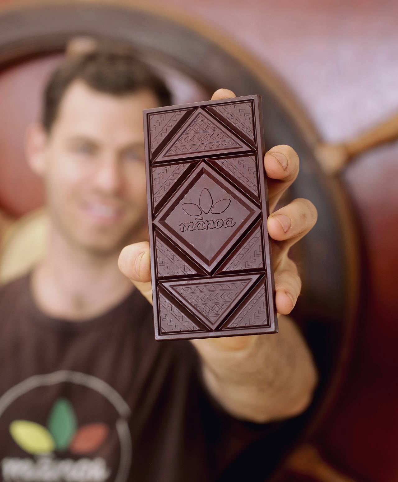 マノアチョコレートの新バーデザイン賢いその仕掛けとは？ ハワイのフードメディア「bowl」